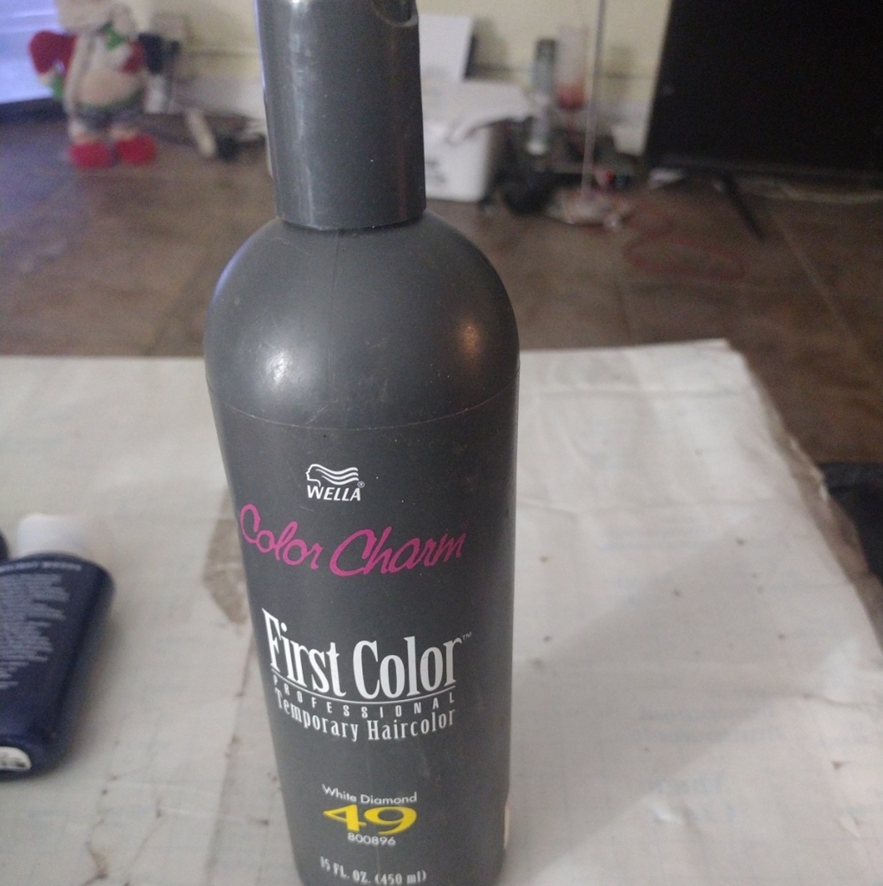 Wella Brand Temporary Color #49 White Diamond 15 oz New.